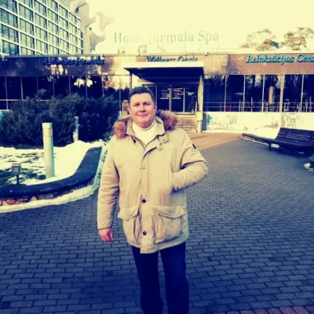 Dmitrie, 53