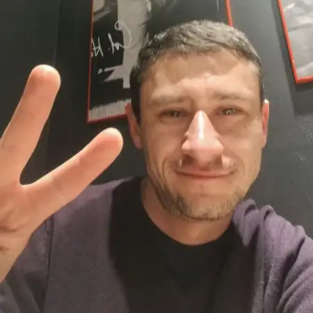 Андрей, 43