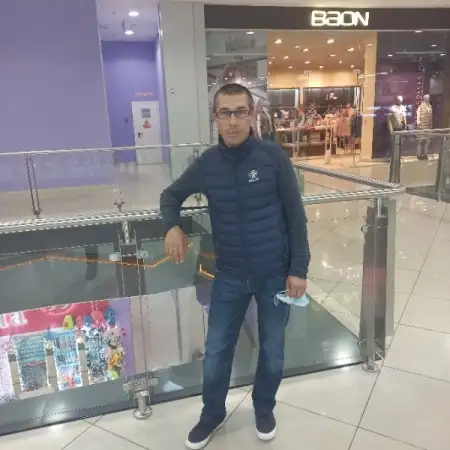 Руслан, 44