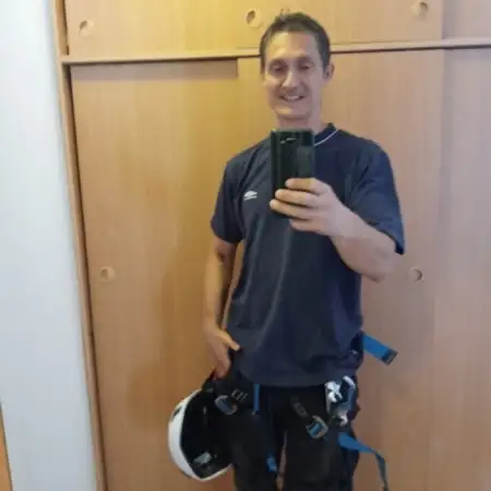 Igor, 49