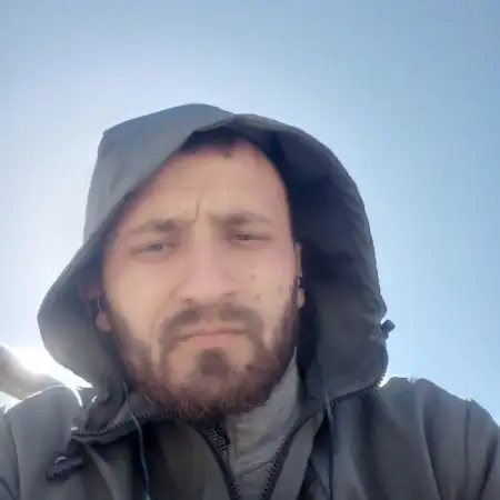 shaxzod, 32
