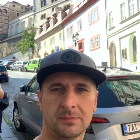 Serz, 43