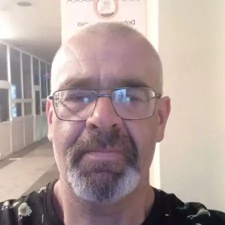 Валентин, 50