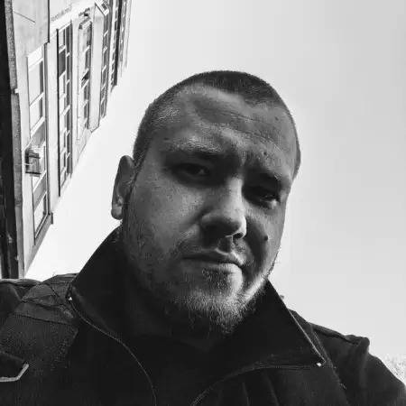 Ruslan, 30