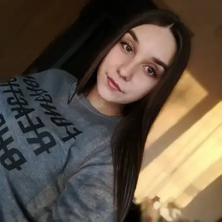 Sasha, 24