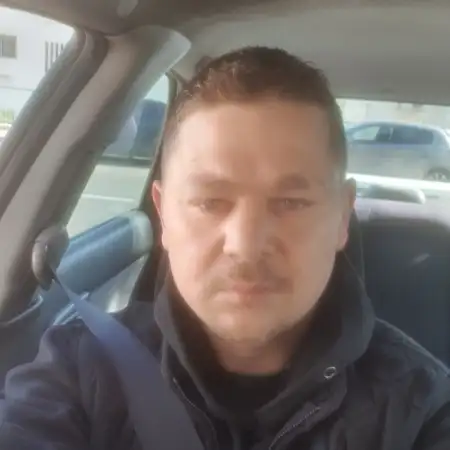 Anton, 42