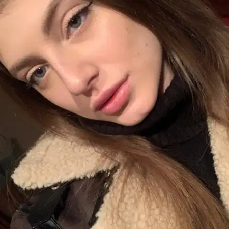 Виктория, 28