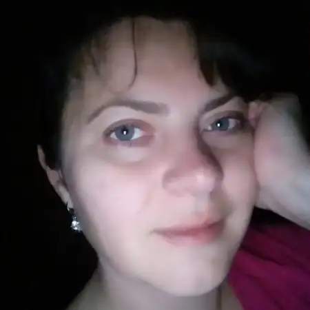 Anna, 42