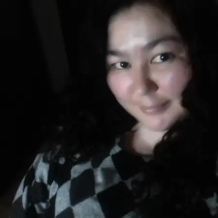 Зарина, 40