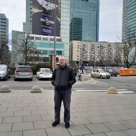 Aleks, 63