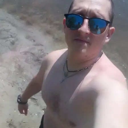 Артём, 37