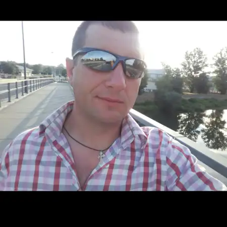 ANDRII, 43