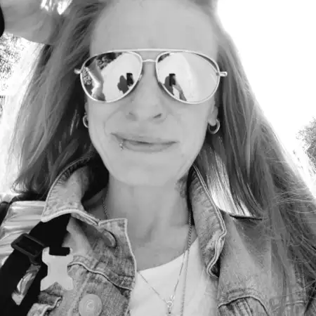 Nadine, 46Херн 