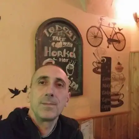 Srdjan, 49