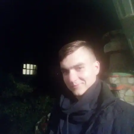 Vasil, 34
