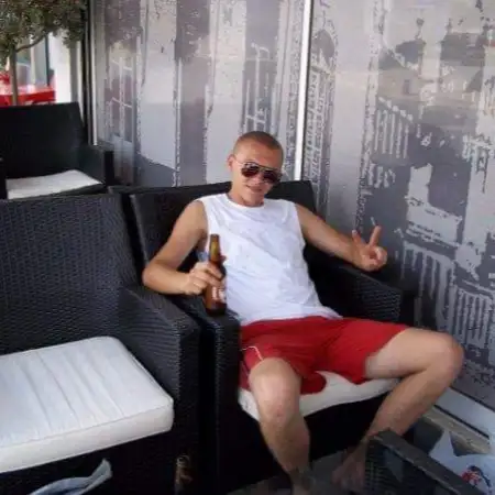 Vova, 41