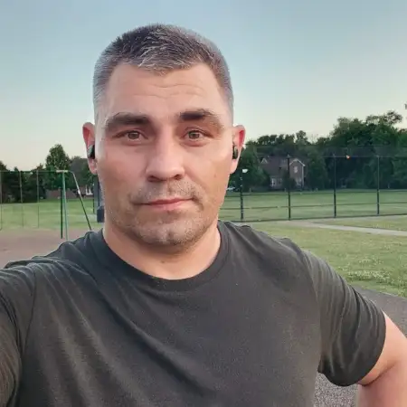Aleksei, 48