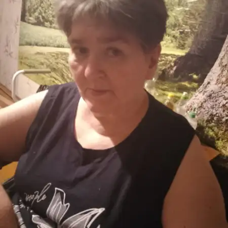 Elena, 58