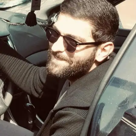 Gogi, 35