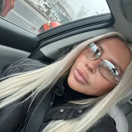 Vika, 35
