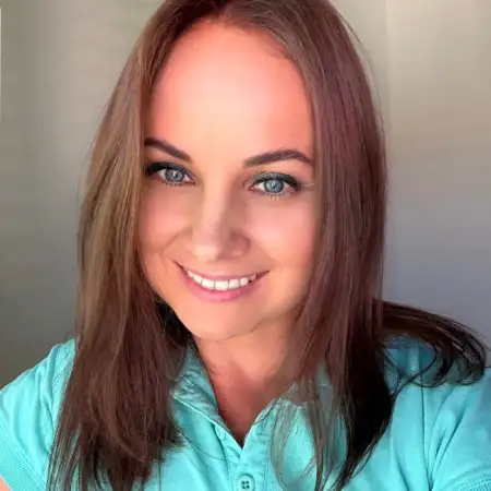 Lidia, 39