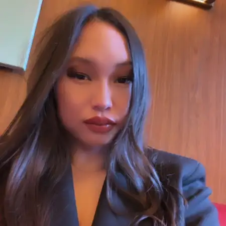 Аюна, 33Мюнхен 