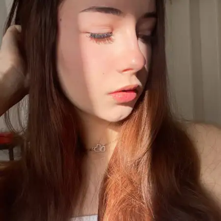 Marina, 22