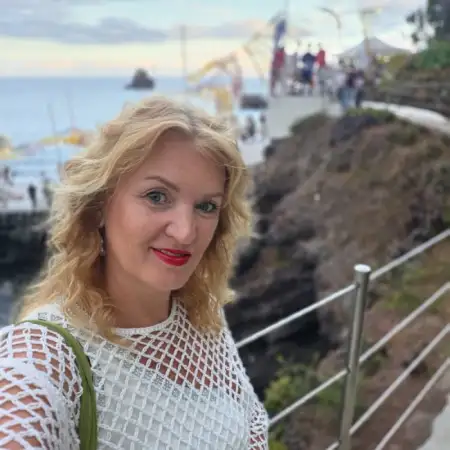 Natalja, 54