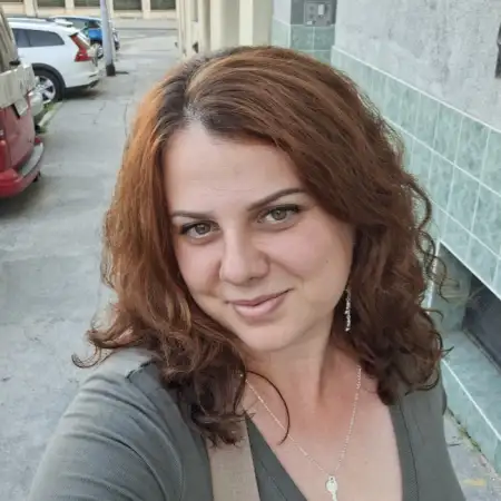 Nastya, 33