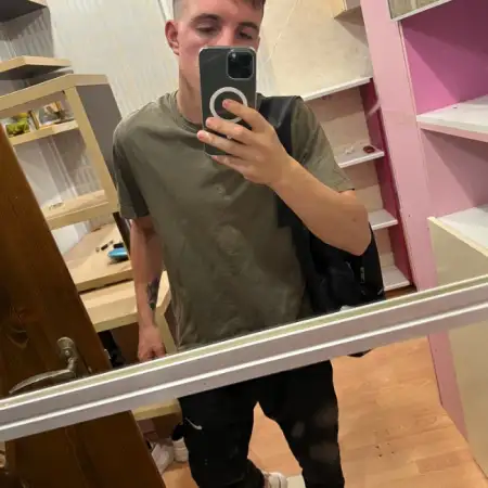 Costea, 22