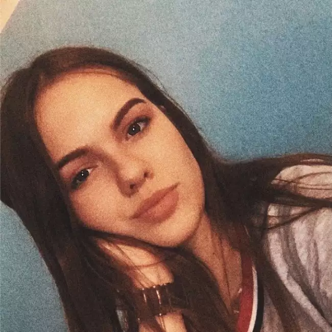 photo of Ksenia. Link to photoalboum of Ksenia
