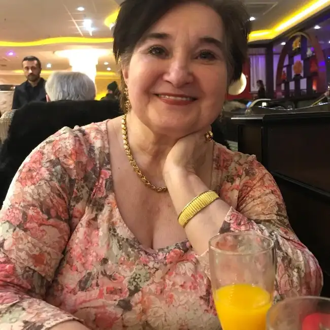 Лина, 71