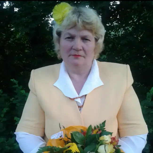 Nina, 65