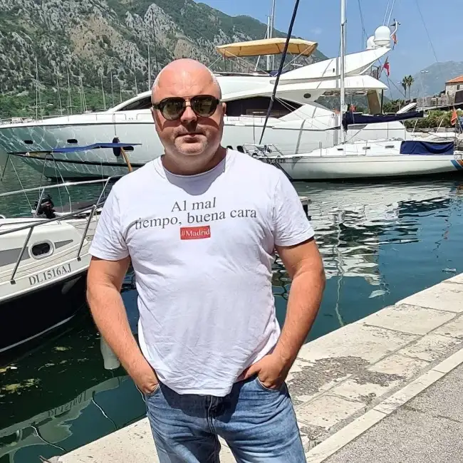 OLEH, 43, Штутгарт - Mein Herz